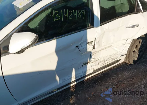 2016 Hyundai Sonata Sport z USA, uszkodzony, nr VIN 5NPE34AF2GH307335